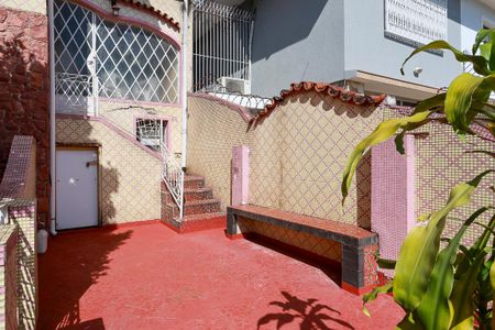 Casa para alugar com 399m², 3 quartos e 2 vagas Casa para alugar com 399m², 3 quartos e 2 vagasVaranda