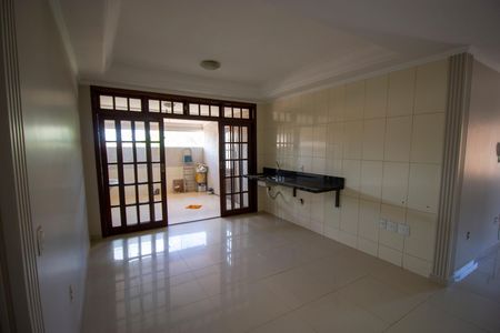 Cozinha de apartamento para alugar com 3 quartos, 88m² em Taguatinga Norte (taguatinga), Brasília