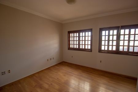 Quarto de apartamento para alugar com 3 quartos, 88m² em Taguatinga Norte (taguatinga), Brasília