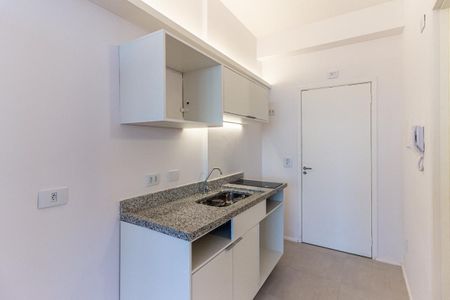 Cozinha de kitnet/studio para alugar com 1 quarto, 27m² em República, São Paulo