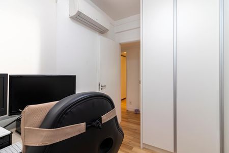 Apartamento à venda com 140m², 3 quartos e 3 vagas Apartamento à venda com 140m², 3 quartos e 3 vagasSuíte 2