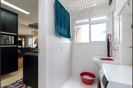 Apartamento à venda com 140m², 3 quartos e 3 vagas Apartamento à venda com 140m², 3 quartos e 3 vagasÁrea de Serviço