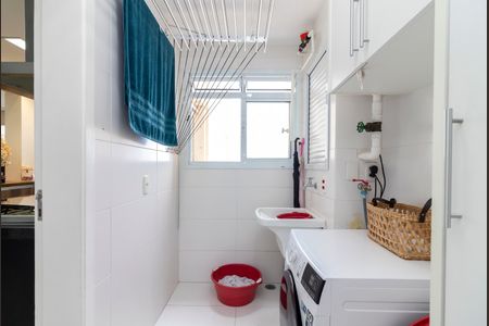 Apartamento à venda com 140m², 3 quartos e 3 vagas Apartamento à venda com 140m², 3 quartos e 3 vagasÁrea de Serviço