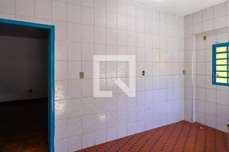 Casa à venda com 100m², 3 quartos e 3 vagas Casa à venda com 100m², 3 quartos e 3 vagasCozinha Casa 3