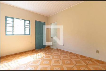 Casa à venda com 100m², 3 quartos e 3 vagas Casa à venda com 100m², 3 quartos e 3 vagasSala Casa 2