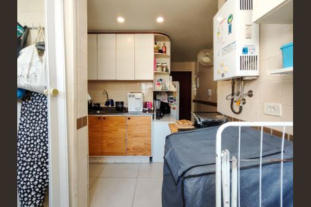 Apartamento à venda com 75m², 3 quartos e 1 vagaÁrea de Serviço