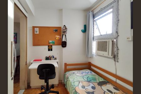 Apartamento à venda com 75m², 3 quartos e 1 vagaQuarto 2