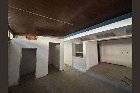 Casa à venda com 540m², 11 quartos e sem vaga