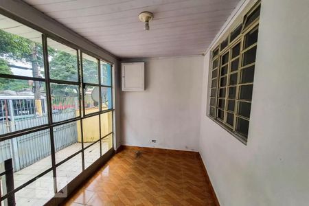 Casa à venda com 180m², 4 quartos e 2 vagas Casa à venda com 180m², 4 quartos e 2 vagasSacada Casa 1