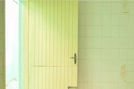 Casa à venda com 180m², 4 quartos e 2 vagas Casa à venda com 180m², 4 quartos e 2 vagasSala Casa 2