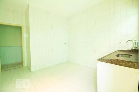 Casa à venda com 180m², 4 quartos e 2 vagas Casa à venda com 180m², 4 quartos e 2 vagasCozinha casa 2