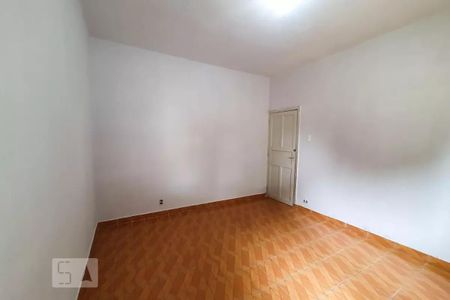 Casa à venda com 180m², 4 quartos e 2 vagas Casa à venda com 180m², 4 quartos e 2 vagasQuarto 1 Casa 1