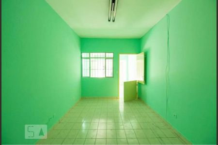 Casa à venda com 180m², 4 quartos e 2 vagas Casa à venda com 180m², 4 quartos e 2 vagasSala Casa 2