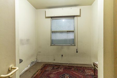 Apartamento à venda com 600m², 4 quartos e 4 vagas Apartamento à venda com 600m², 4 quartos e 4 vagasQuarto de Serviço 2