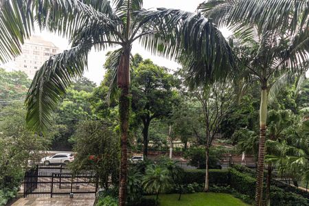 Apartamento à venda com 600m², 4 quartos e 4 vagas Apartamento à venda com 600m², 4 quartos e 4 vagasVista da Varanda