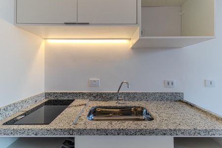 Sala/Cozinha de apartamento para alugar com 1 quarto, 46m² em República, São Paulo