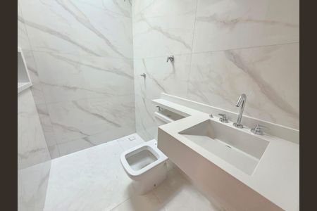 Casa à venda com 3 quartos, 100m² em Vila Frugoli, São Paulo