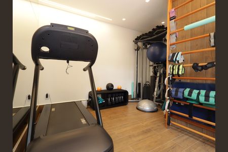 Casa de condomínio à venda com 420m², 4 quartos e 7 vagasAcademia