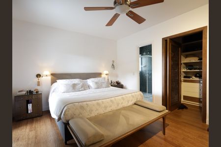 Casa de condomínio à venda com 420m², 4 quartos e 7 vagasSuíte 2