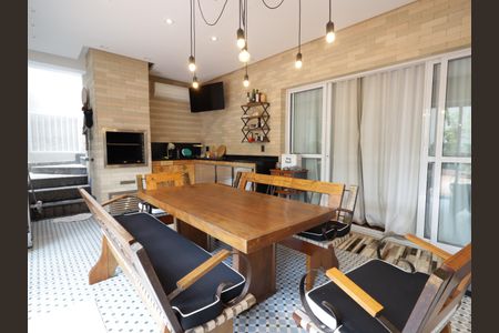 Casa de condomínio à venda com 420m², 4 quartos e 7 vagasÁrea gourmet