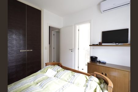 Casa de condomínio à venda com 420m², 4 quartos e 7 vagasSuíte 3