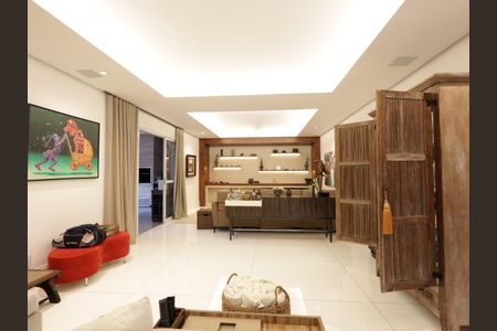 Casa de condomínio à venda com 420m², 4 quartos e 7 vagasSala