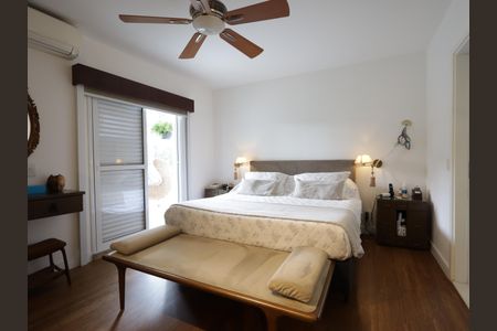 Casa de condomínio à venda com 420m², 4 quartos e 7 vagasSuíte 2