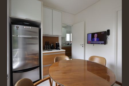 Casa de condomínio à venda com 420m², 4 quartos e 7 vagasCopa