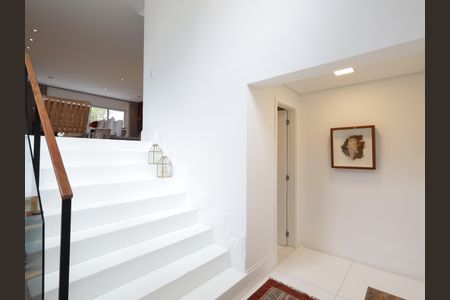 Casa de condomínio à venda com 420m², 4 quartos e 7 vagasHall de entrada