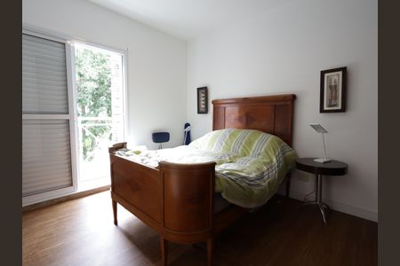 Casa de condomínio à venda com 420m², 4 quartos e 7 vagasSuíte 3