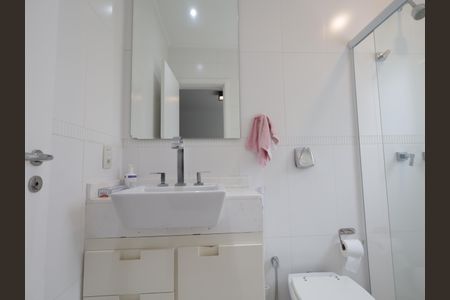 Casa de condomínio à venda com 420m², 4 quartos e 7 vagasBanheiro da Suíte 3