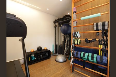 Casa de condomínio à venda com 420m², 4 quartos e 7 vagasAcademia