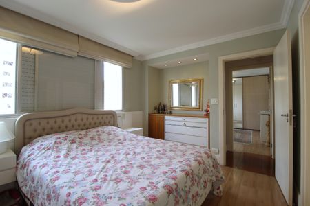 Apartamento à venda com 170m², 3 quartos e 3 vagasQuarto 3 - Suíte