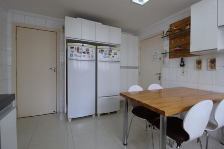 Apartamento à venda com 170m², 3 quartos e 3 vagasCozinha