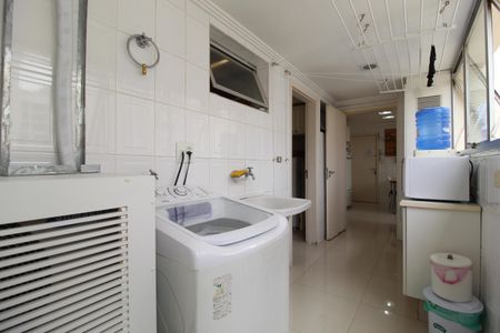 Apartamento à venda com 170m², 3 quartos e 3 vagasÁrea de Serviço