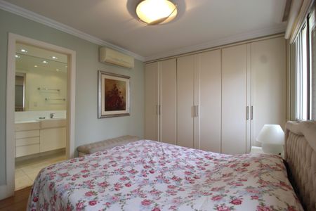 Apartamento à venda com 170m², 3 quartos e 3 vagasQuarto 3 - Suíte