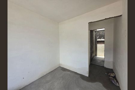 Casa à venda com 3 quartos, 100m² em Vila Nhocuné, São Paulo