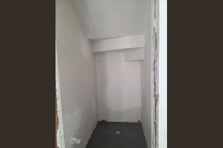 Casa à venda com 3 quartos, 100m² em Vila Nhocuné, São Paulo