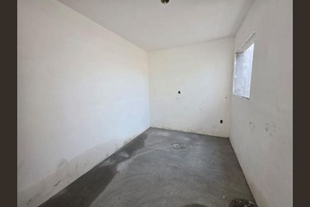 Casa à venda com 3 quartos, 100m² em Vila Nhocuné, São Paulo