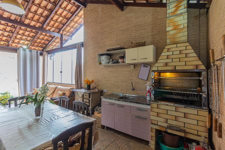 Casa à venda com 100m², 2 quartos e 3 vagasVaranda gourmet