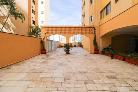 Apartamento à venda com 64m², 2 quartos e 1 vaga