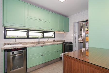 Apartamento à venda com 125m², 3 quartos e 2 vagasCozinha