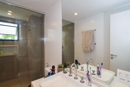 Apartamento à venda com 125m², 3 quartos e 2 vagasBanheiro da Suíte 1