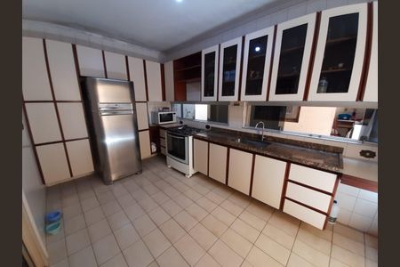 Casa à venda com 3 quartos, 170m² em Vila Pires, Santo André