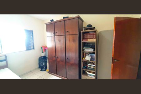 Casa à venda com 130m², 3 quartos e 3 vagas Casa à venda com 130m², 3 quartos e 3 vagasQuarto 2