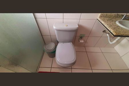 Casa à venda com 130m², 3 quartos e 3 vagas Casa à venda com 130m², 3 quartos e 3 vagasBanheiro 1