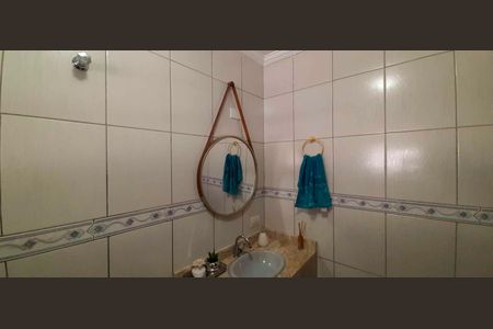 Casa à venda com 130m², 3 quartos e 3 vagas Casa à venda com 130m², 3 quartos e 3 vagasBanheiro 2