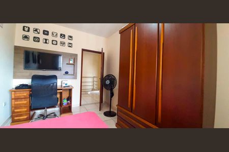 Casa à venda com 130m², 3 quartos e 3 vagas Casa à venda com 130m², 3 quartos e 3 vagasQuarto 1