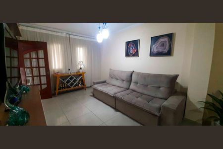 Sala de casa à venda com 3 quartos, 130m² em Jardim das Flores, Osasco