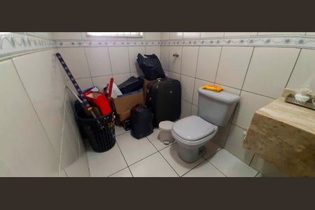 Casa à venda com 130m², 3 quartos e 3 vagas Casa à venda com 130m², 3 quartos e 3 vagasBanheiro 2